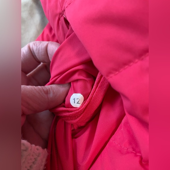 lululemon Fluffed Up Vest  Boom Juice  Size 12 - Picture 12 of 12